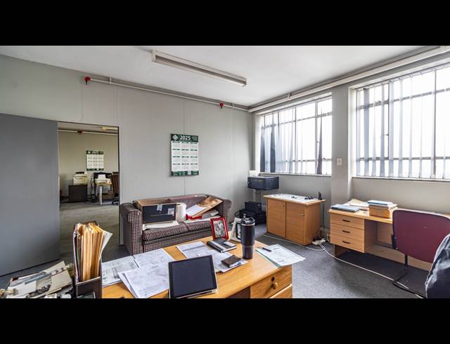 5,918M² FACTORY FOR SALE IN STEELEDALE